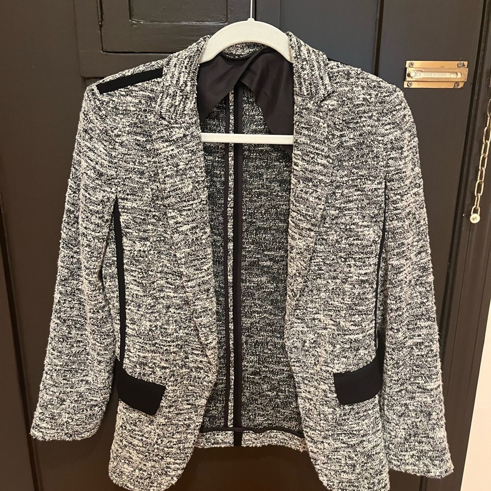 Beautiful black and grey rag & bone speckled blazer